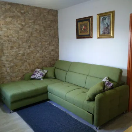 Babaja Apartman *